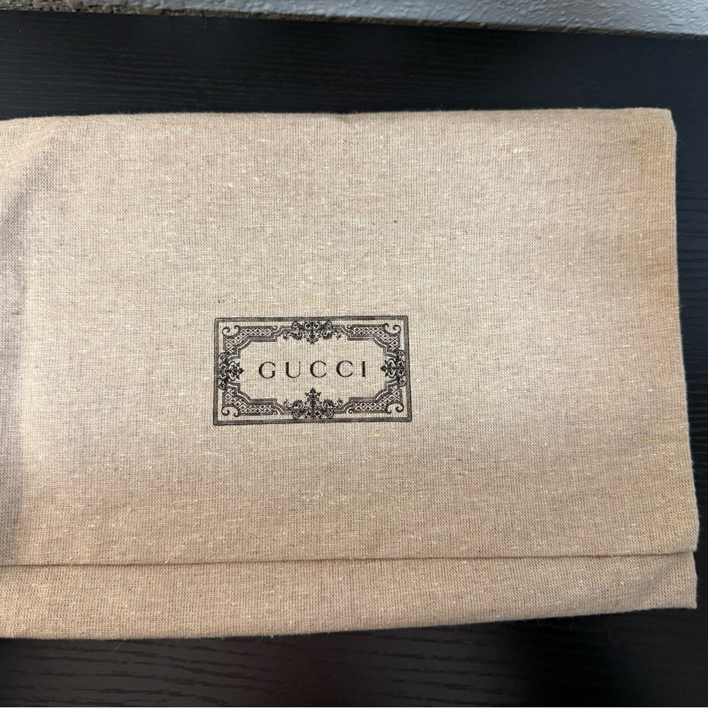 Gucci Beige and Black Clutch with Gold Accents - Picture 5 of 5